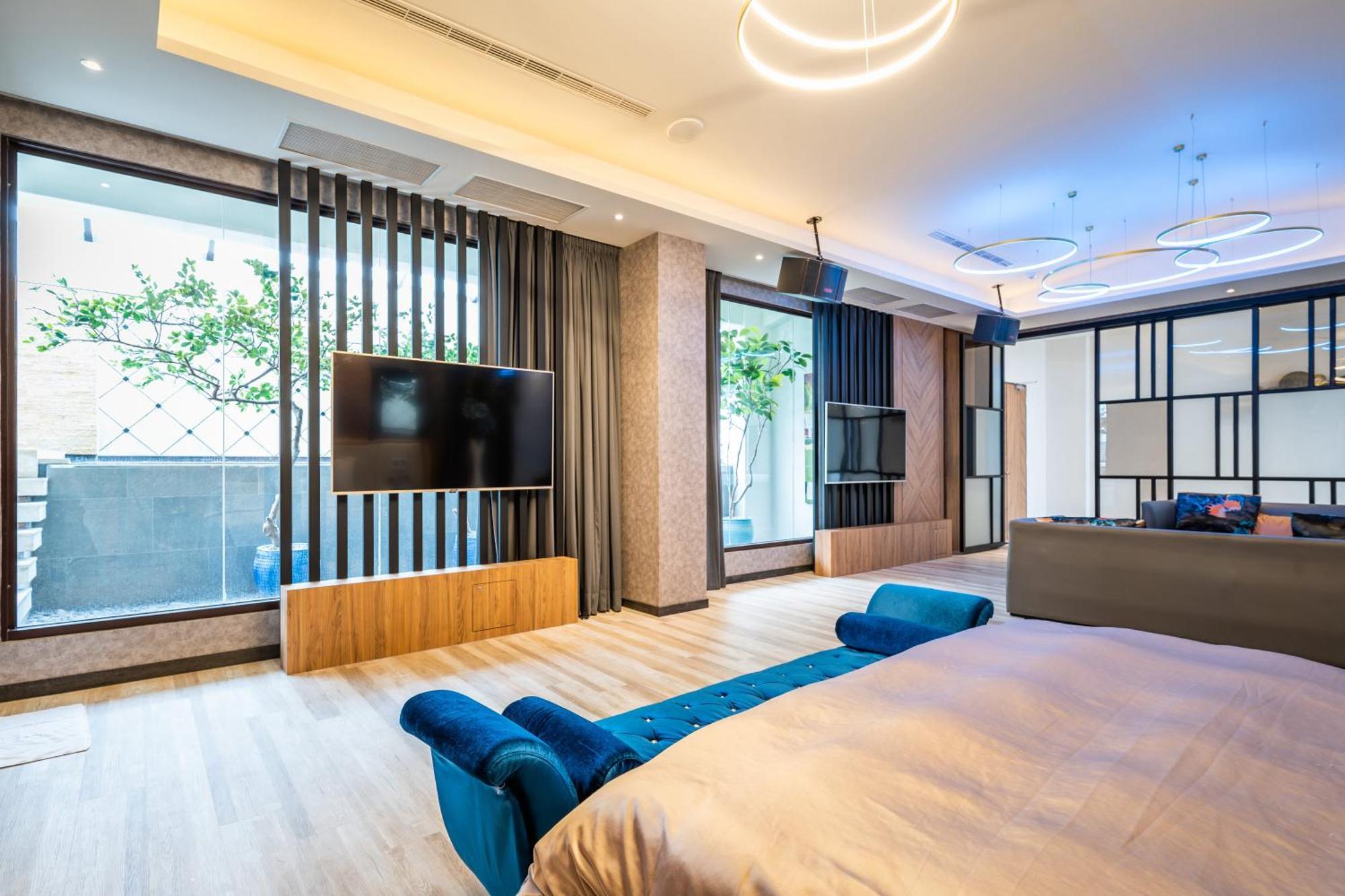 Aquarius Motel 台中市 エクステリア 写真