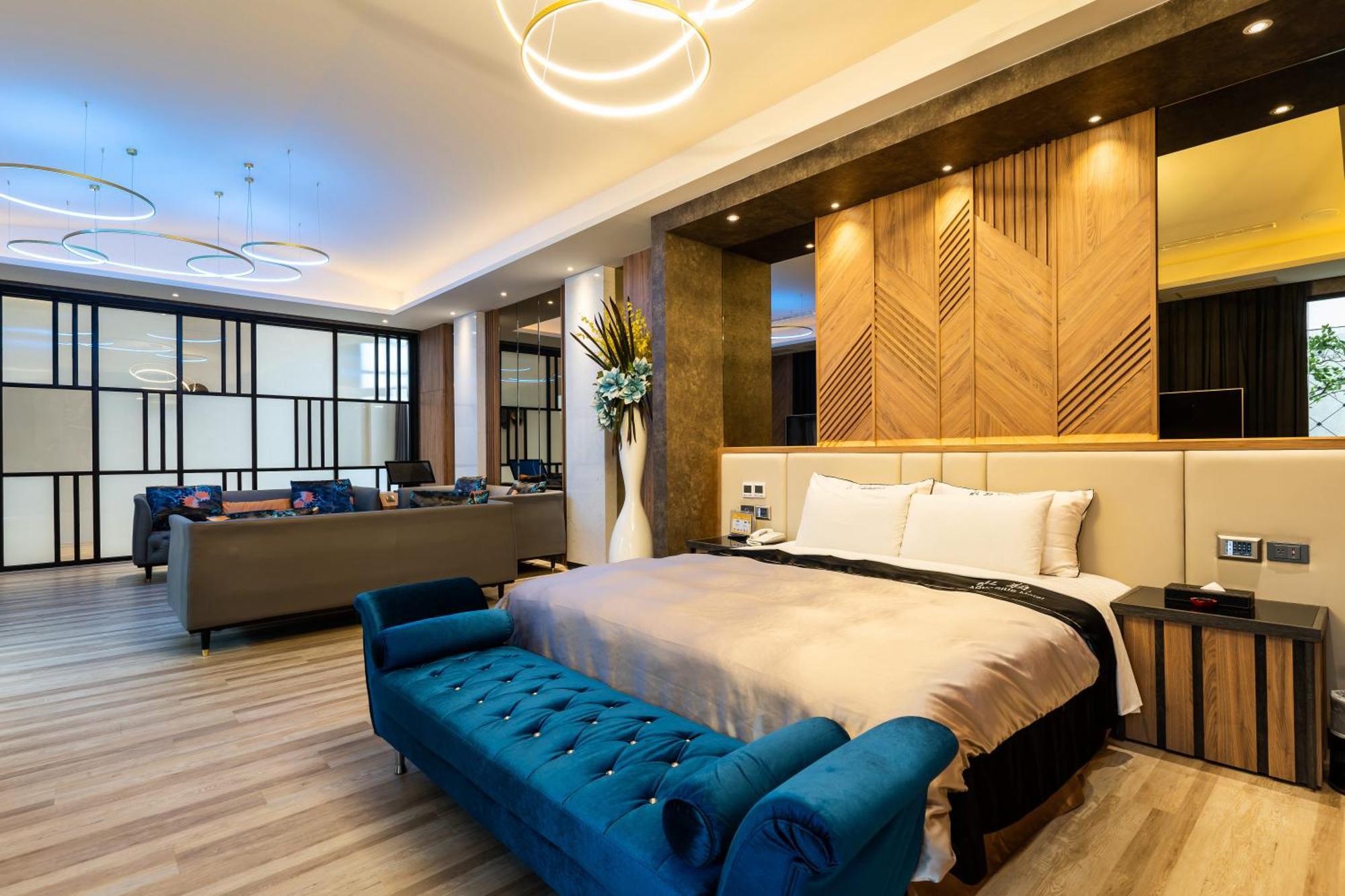 Aquarius Motel 台中市 エクステリア 写真