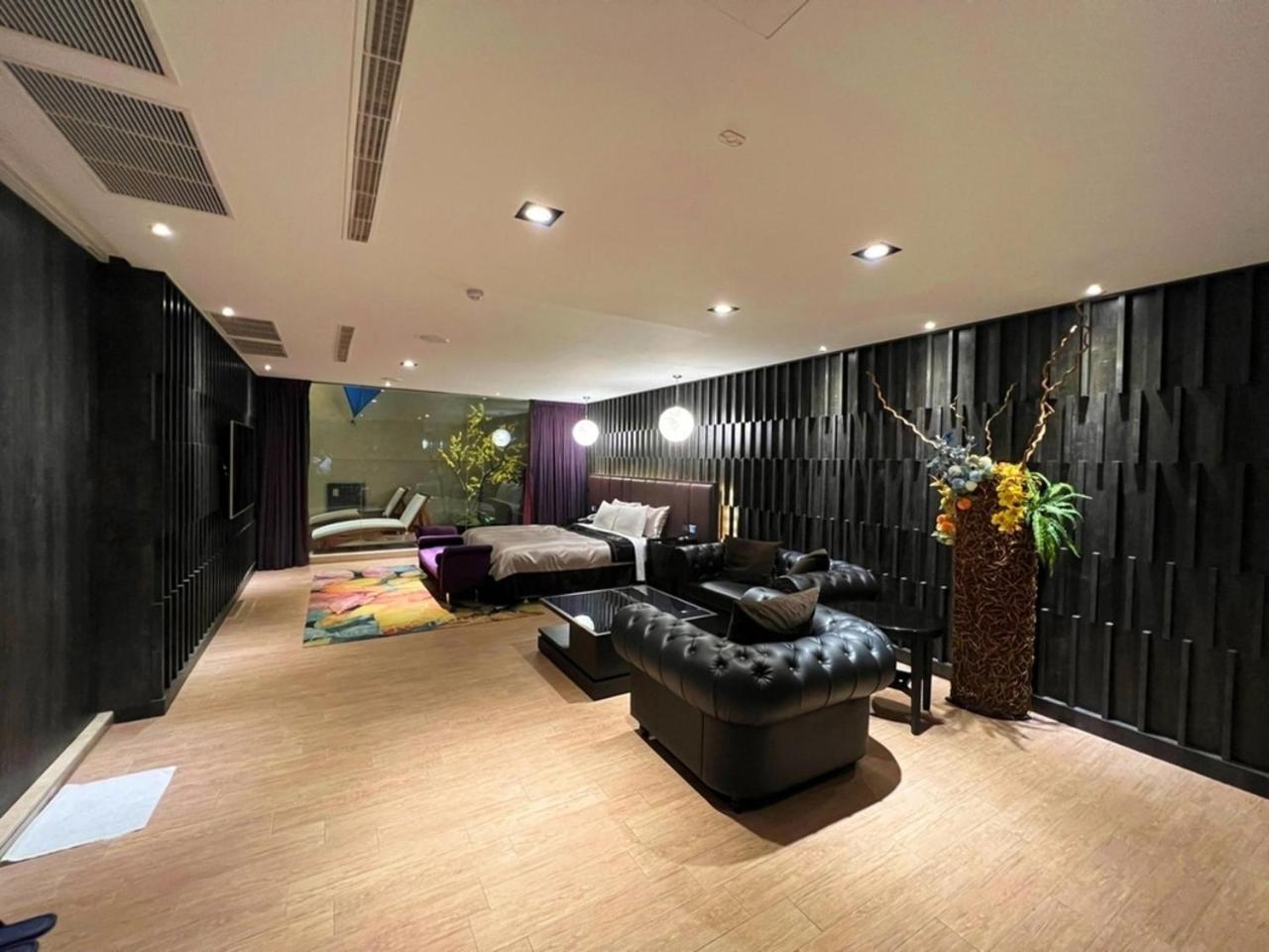 Aquarius Motel 台中市 エクステリア 写真