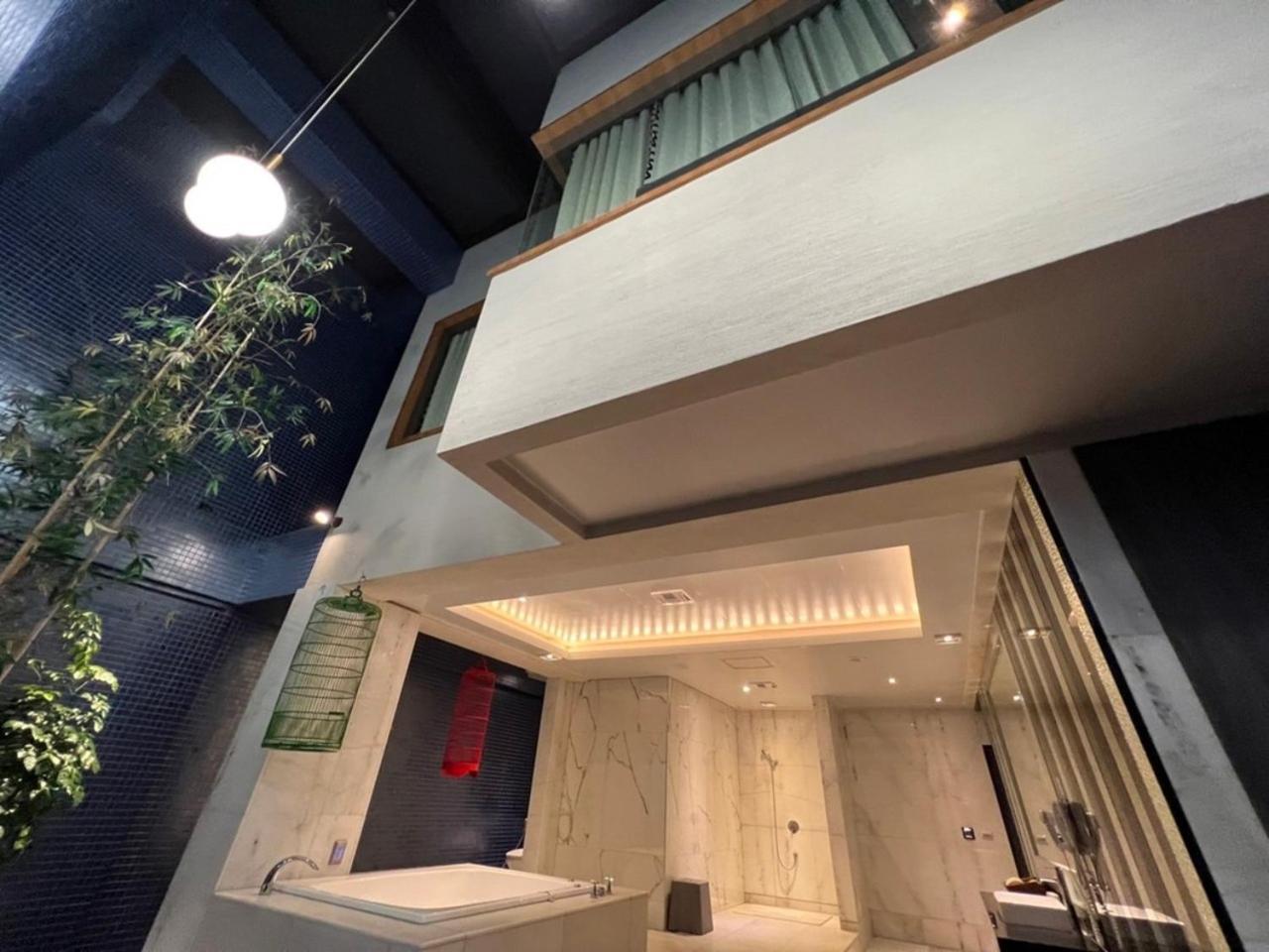 Aquarius Motel 台中市 エクステリア 写真