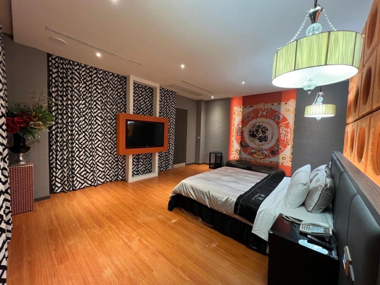 Aquarius Motel 台中市 エクステリア 写真