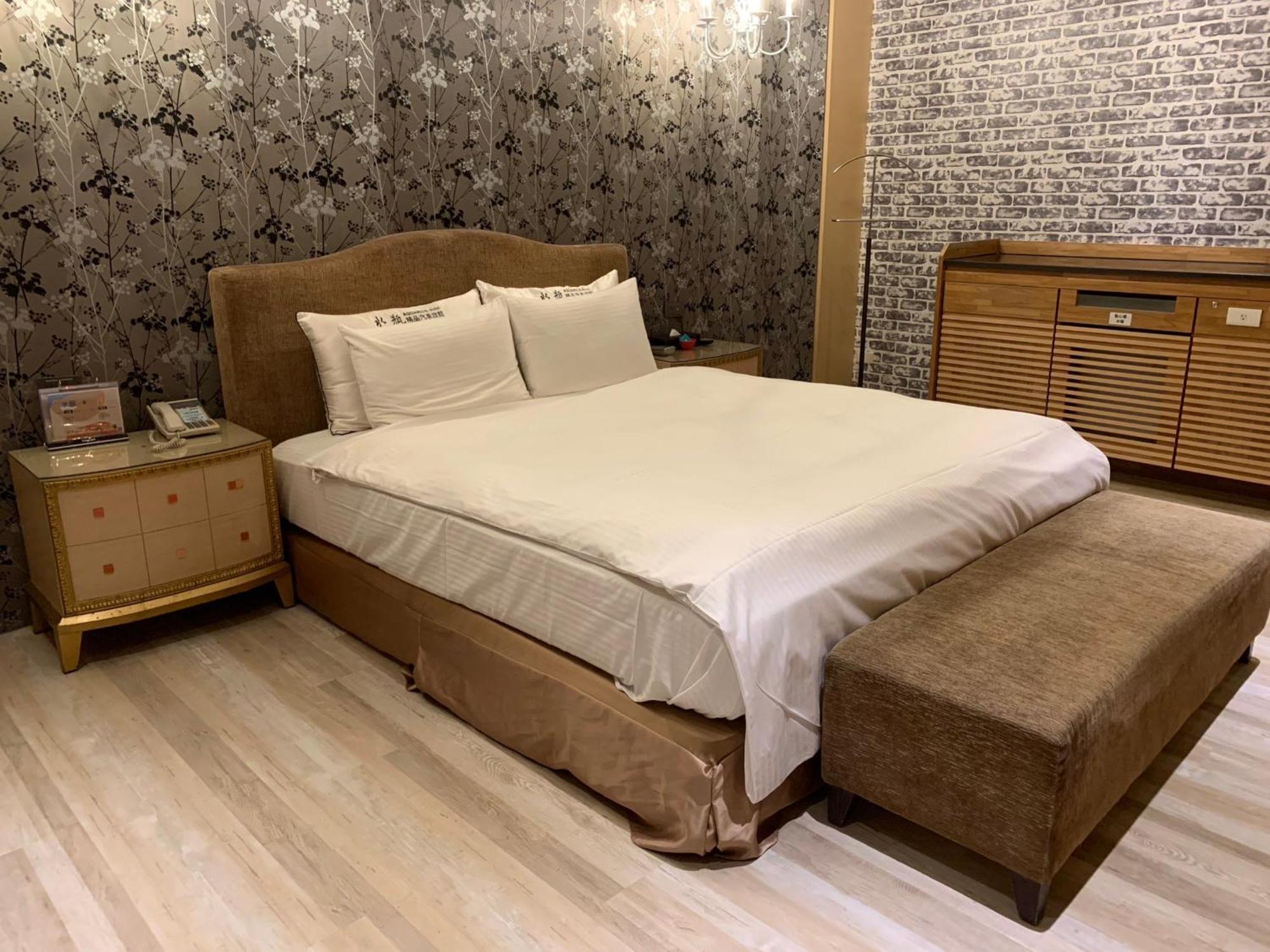 Aquarius Motel 台中市 エクステリア 写真