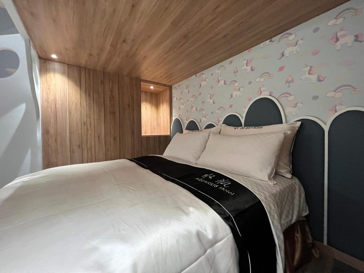 Aquarius Motel 台中市 エクステリア 写真